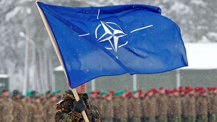 5 острых вопросов о НАТО